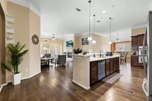 13306 Misting Falls Ln, Pearland, TX 77584 - Photo 9