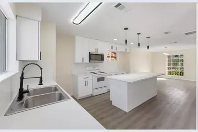 12411 Drifting Winds Drive, Houston, TX 77044 - Photo 3