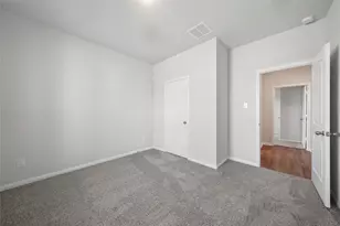611 Burkett St, Dayton, TX 77535 - Photo 19
