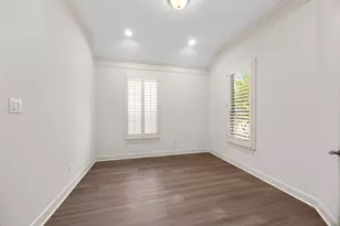 11435 Legend Manor Dr, Houston, TX 77082 - Photo 7