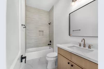 811 Woodstock Street, Bellaire, TX 77401 - Photo 33