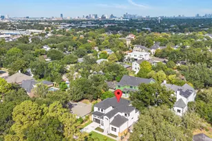 811 Woodstock St, Bellaire, TX 77401 - Photo 43