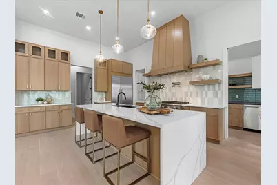 811 Woodstock Street, Bellaire, TX 77401 - Photo 17