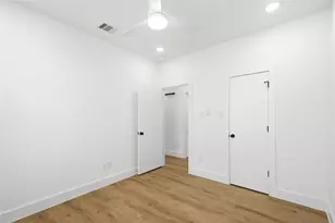 1307 Bayou St, Houston, TX 77020 - Photo 17
