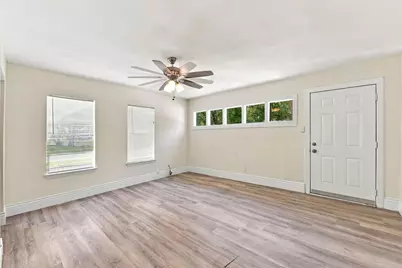 1012 W Hart Avenue, Pasadena, TX 77506 - Photo 5