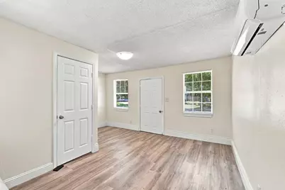 1012 W Hart Avenue, Pasadena, TX 77506 - Photo 15