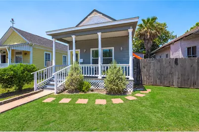 2912 Avenue N 1/2, Galveston, TX 77550 - Photo 1