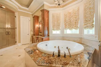 101 Rosewood Street, Lake Jackson, TX 77566 - Photo 23