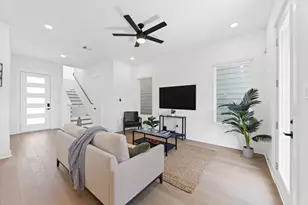 5812 Highland Sky Ln, Houston, TX 77091 - Photo 9