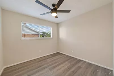 6038 Greenmont Drive, Houston, TX 77092 - Photo 25