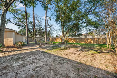 6038 Greenmont Drive, Houston, TX 77092 - Photo 33