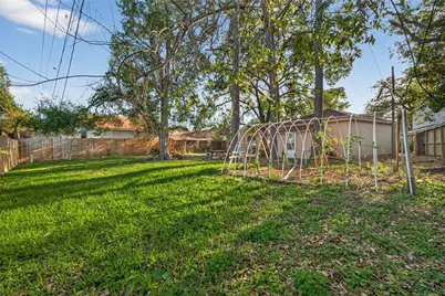 6038 Greenmont Drive, Houston, TX 77092 - Photo 35