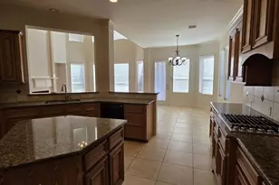 7006 Paxton Ct, Sugar Land, TX 77479 - Photo 9