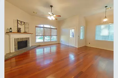 42 Tranquil Glade Place, The Woodlands, TX 77381 - Photo 13