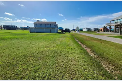 522 Surf Drive, Surfside Beach, TX 77541 - Photo 27