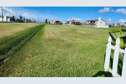 522 Surf Drive, Surfside Beach, TX 77541 - Photo 21