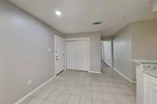 10015 Rippling Fields Dr, Houston, TX 77064 - Photo 5