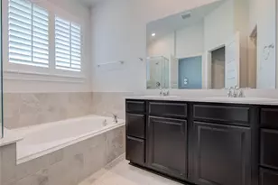 2425 Temple Crag Dr, Rosharon, TX 77583 - Photo 17