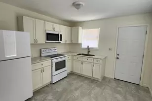 112 1st Ave N, Texas City, TX 77590 - Photo 3