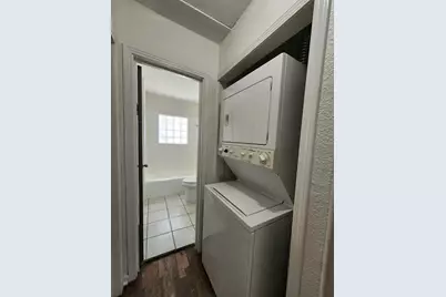 112 1st Avenue N, Texas City, TX 77590 - Photo 9