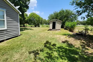 112 1st Ave N, Texas City, TX 77590 - Photo 11