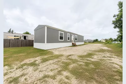 282 Cr 5706, Cleveland, TX 77327 - Photo 1
