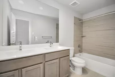 2103 Della Lakes Court, Fresno, TX 77545 - Photo 29