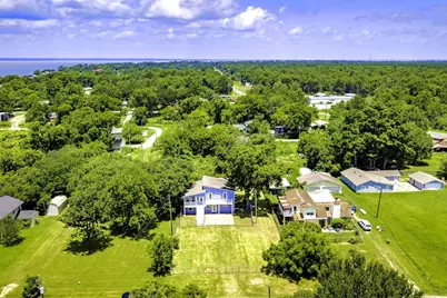 210 Bay Haven Blvd, Livingston, TX 77351 - Photo 31