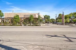 1016 E 7th St, Houston, TX 77009 - Photo 11