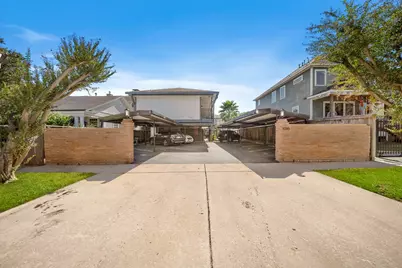 1016 E 7th Street #4, Houston, TX 77009 - Photo 1