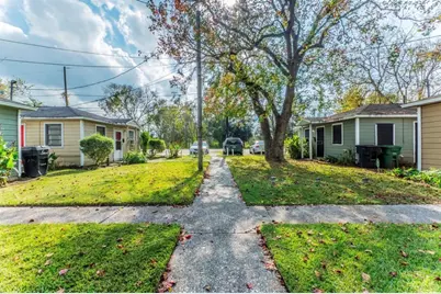 4753 Mallow Street, Houston, TX 77033 - Photo 29