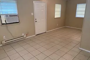 4753 Mallow St, Houston, TX 77033 - Photo 23