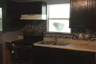 1641 Decker St, Conroe, TX 77301 - Photo 3