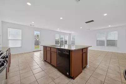 611 Ash Mill Drive, Houston, TX 77090 - Photo 13