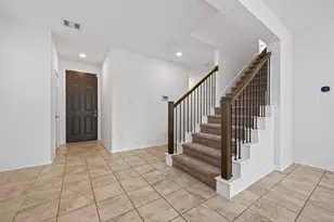 611 Ash Mill Dr, Houston, TX 77090 - Photo 5