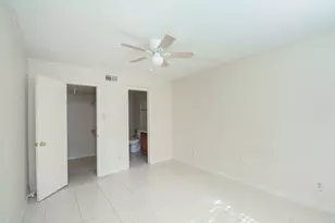 9700 Leawood Blvd, Houston, TX 77099 - Photo 19