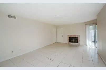 9700 Leawood Boulevard #1601, Houston, TX 77099 - Photo 7