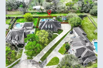 18 Falling Leaf Court, Friendswood, TX 77546 - Photo 1