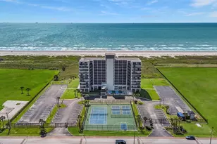 415 E Beach Dr, Galveston, TX 77550 - Photo 33