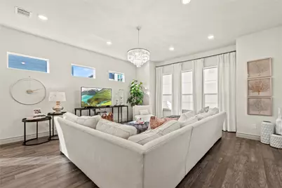 10909 Upland Retreat Drive, Houston, TX 77043 - Photo 7