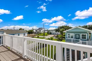 1703 Biovu Dr, Galveston, TX 77551 - Photo 9