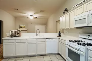 1404 Helmsley Dr, Rosenberg, TX 77471 - Photo 13
