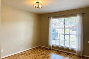 1404 Helmsley Dr, Rosenberg, TX 77471 - Photo 5