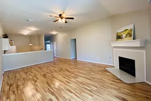 1404 Helmsley Dr, Rosenberg, TX 77471 - Photo 9