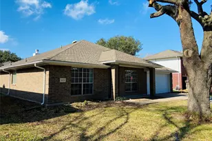 1404 Helmsley Dr, Rosenberg, TX 77471 - Photo 3
