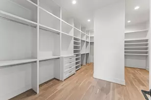 316 W 30th St, Houston, TX 77018 - Photo 11