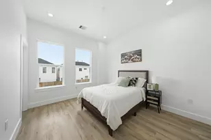 8902 Knoll Leaf Dr, Houston, TX 77080 - Photo 19
