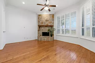 7 Woodmoor Pl, Magnolia, TX 77354 - Photo 13