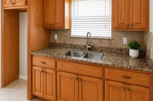 4101 La Mancha Dr, Mission, TX 78574 - Photo 5