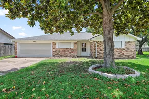 2621 16th Ave N, Texas City, TX 77590 - Photo 1